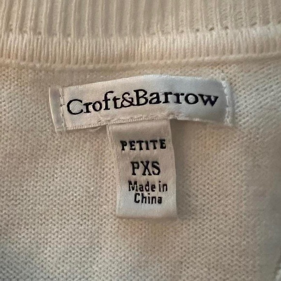 Cream, gray, and blue argyle sweater - Picture 4 of 5